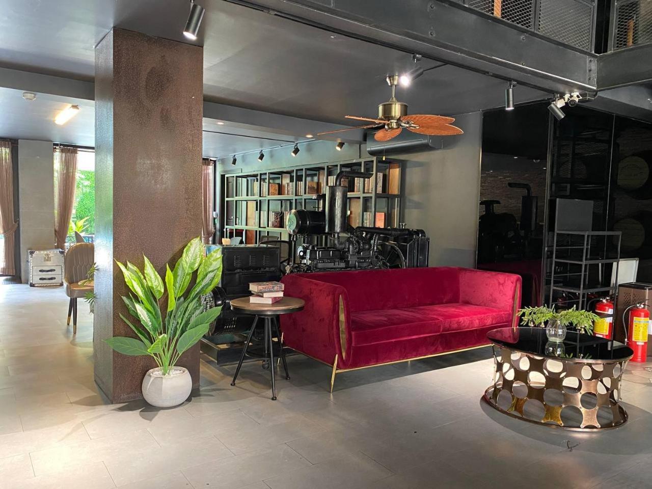 Check Inn Phnom Penh Bkk1 Ngoại thất bức ảnh