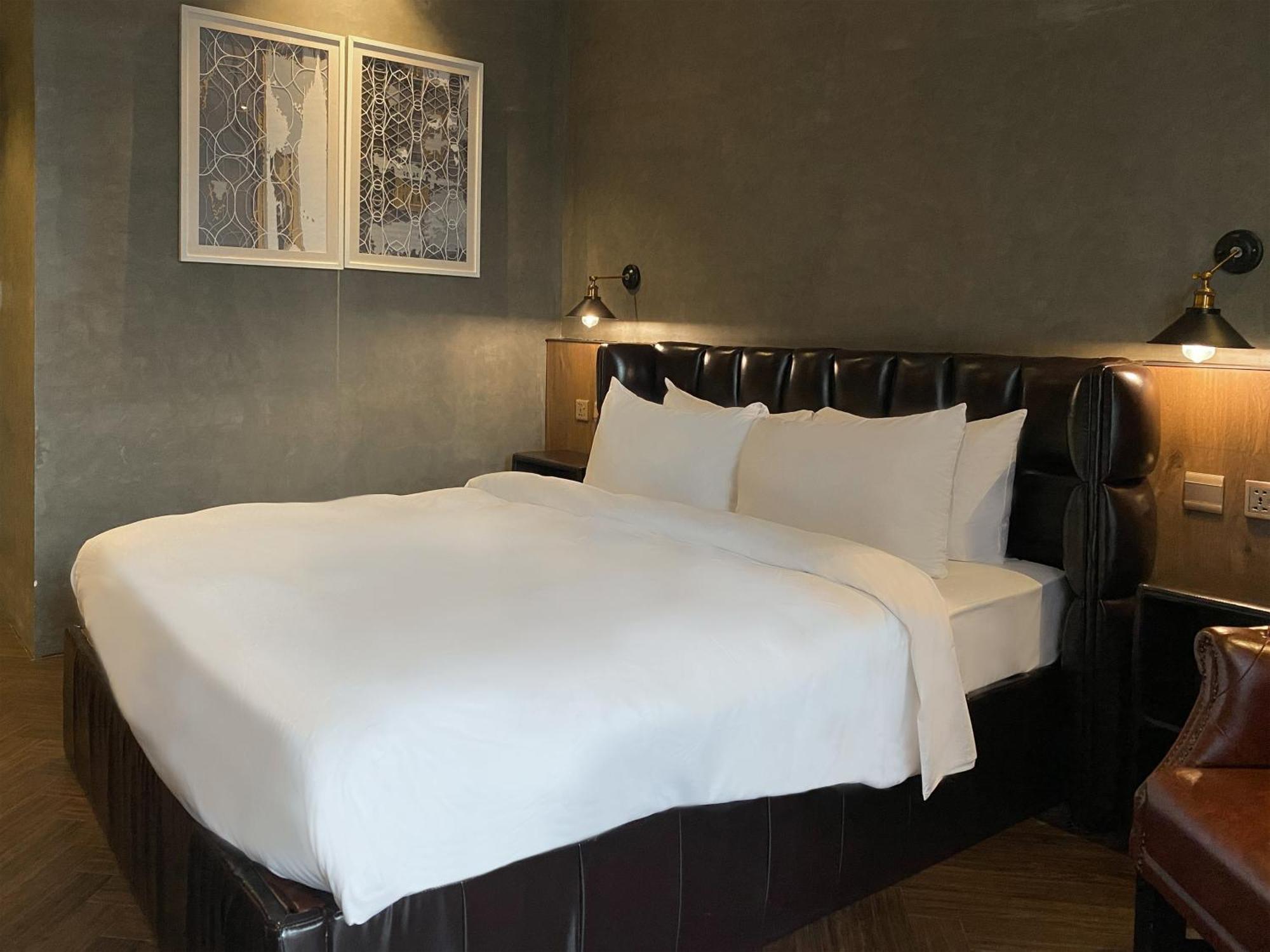 Check Inn Phnom Penh Bkk1 Ngoại thất bức ảnh